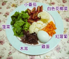 滑蛋鮮蔬佐牛肉