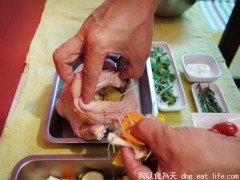 大廚嘔心瀝血之作”歡樂聖誕烤雞大餐”