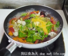 滑蛋鮮蔬佐牛肉